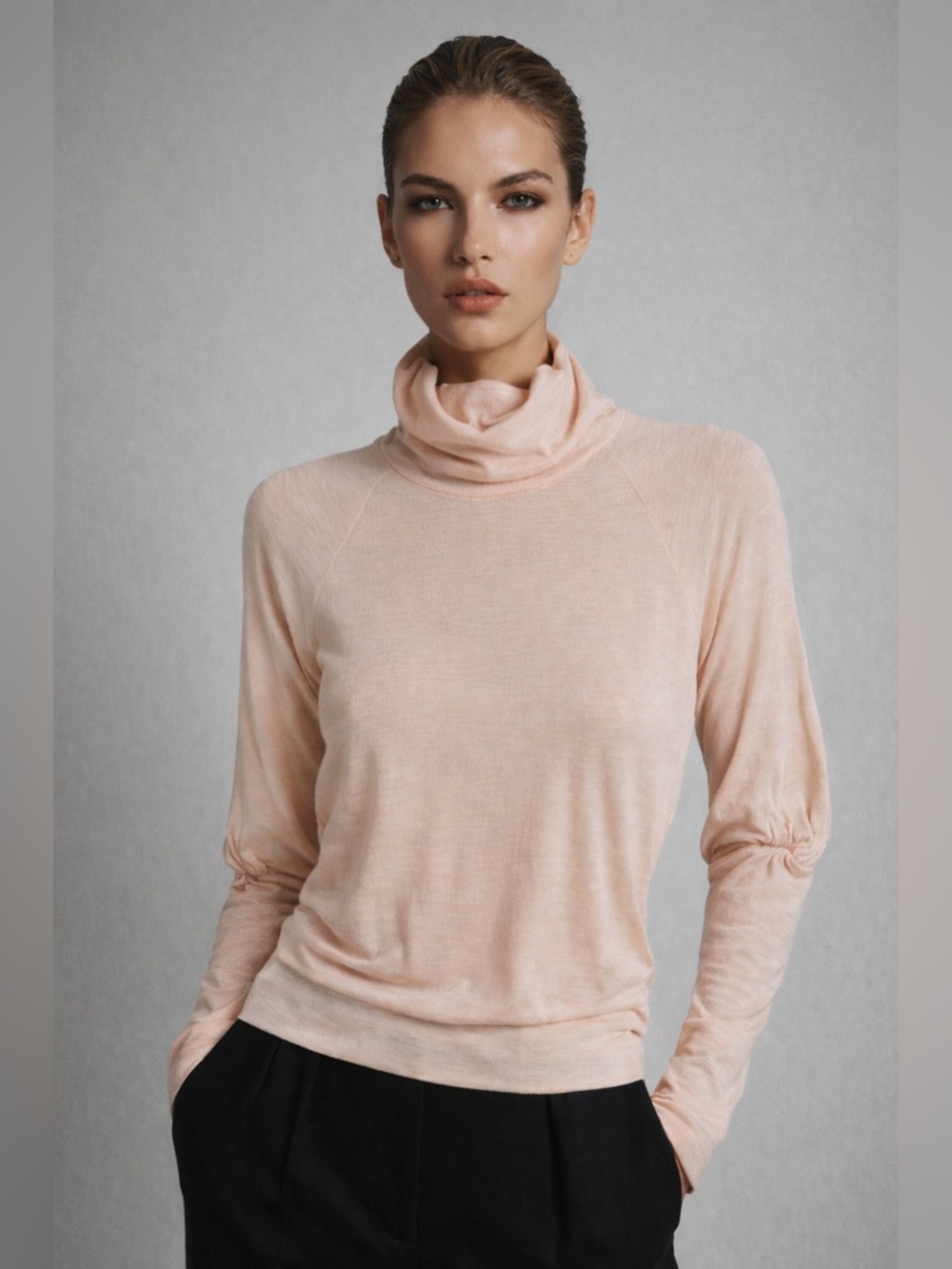 Vanessa Bruno 100% Wool Soft Peach Turtleneck Sweater Size Small Lightweight